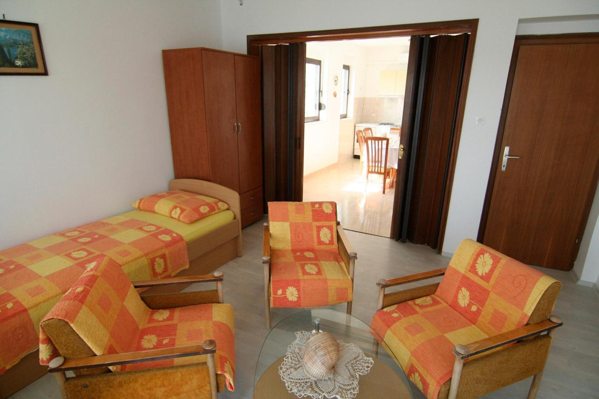 Apartments Marta 트로기르 객실 사진
