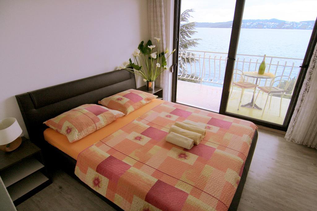 Apartments Marta 트로기르 객실 사진